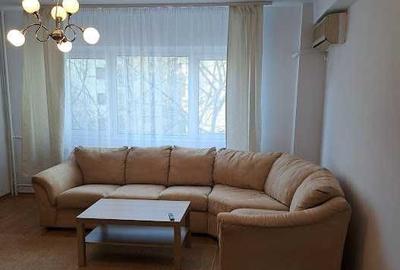 Apartament cu 2 camere semidecomandat, mobilat în Dristor