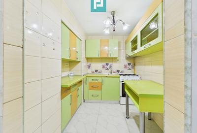 Apartament 4 camere, Bulevardul Revoluției - 16