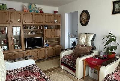 2 camere, cu imbunatatiri, 33 mp, Viziru 1 - 2