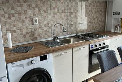 Inchiriez garsoniera Militari Residence LUX - 1