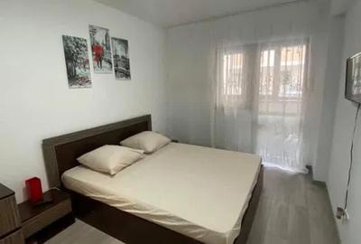Apartament cu 2 camere decomandat, mobilat în Metalurgiei