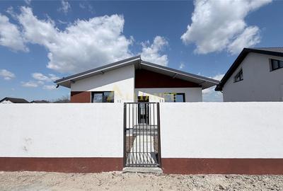 Casa Individuala - 3 camere - 2 bai - 430mp teren - 1