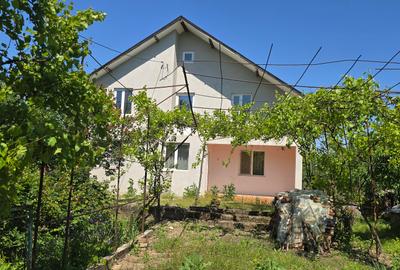 Vânzare proprietate - Casă spațioasă cu teren generos în Bilciurești Dâmbovița - 2