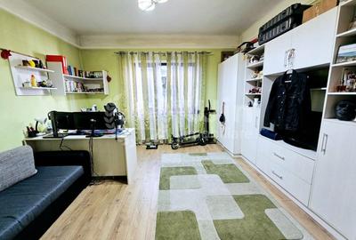 Apartament cu 2 camere decomandat, mobilat în Central