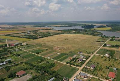 Proprietar vand teren unicat cu deschidere la lacul Caldarusani - 2