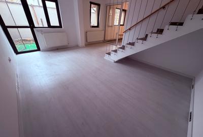 Casă cu 4 camere în Sud