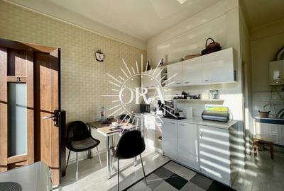 CASA DE VANZARE IN ZONA CENTRALA | 50 MP | PARCARE IN CURTE | POD MANSARDABIL - 1