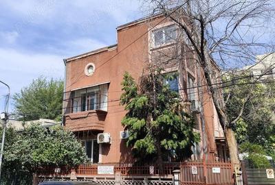 De vanzare Apartament 3 Camere in Vila, Tineretului, Metrou - 8