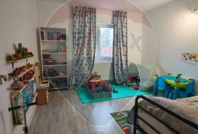 P+E+M cu 13 camere, Bariera Valcii in proximitatea Spitalului Regional - 10