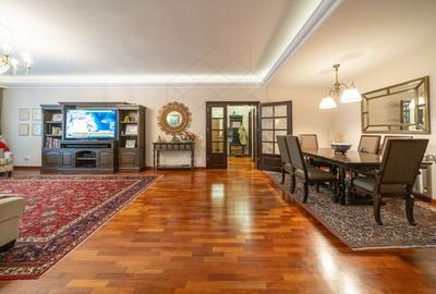 Apartament cu 4 camere semidecomandat, mobilat în Herăstrău