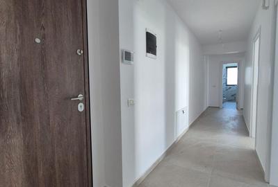 Apartament cu 3 camere decomandat în Theodor Pallady