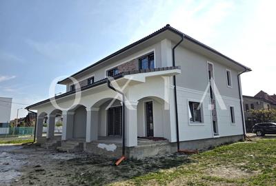 AX1245 Ciarda Rosie, Duplex Mediteranean, Toate Utilitatile, COMISION 0 % - 25