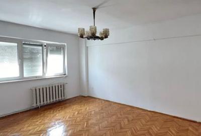 VAND APARTAMENT 3 CAMERE,CALEA DUMBRAVII/SIRETULUI