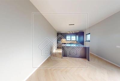 Apartament in Sibiu- 115 mp utili- 4 camere, 3 bai- 200mp curte libera - 4