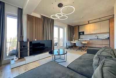 Apartament cu 3 camere decomandat în Brașovul Vechi