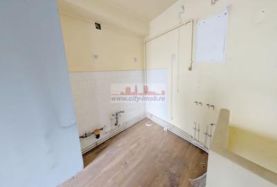 INCHIRIERE Spatiu Comercial Unrii, /Universitate Bis. Sf. Gheorghe Nou - 21