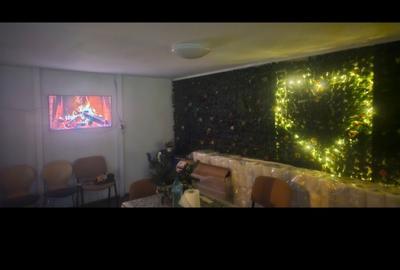 Vand Casa pe Bulevard direct in statia de autobuz. 1 minut de noul McDrive etc. - 9