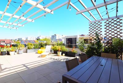 Penthouse cu 4 camere semidecomandat, mobilat în Barbu Văcărescu