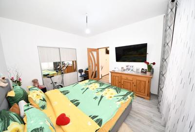 De vanzare casa cu 3 apartamente + anexa 75 mp, Comision 0% - 18