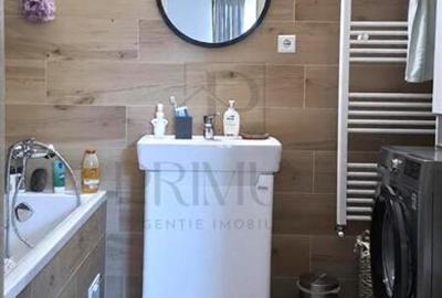 TORONTALULUI - PENTHOUSE LIFT - 3 CAMERE - 2 BAI - 2 TERASE - DRESSING - LOC PAR - 4