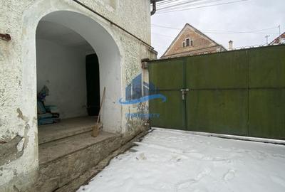 Casa Individuala, 3 camere, gradina 1000mp, Sibiu,Marpod