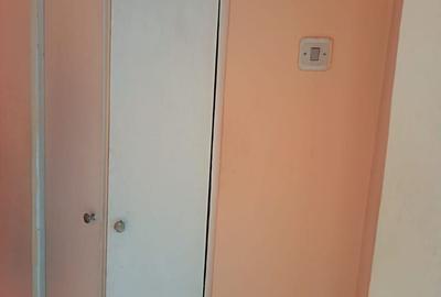 De vanzare apartament cu 2 camere, et. 2, Micro 13, 53.000 euro - 1