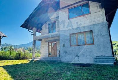 Casă / Vilă cu 5 camere de vânzare - 9