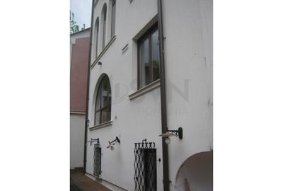 REV0005661 Vila renovata - zona Cismigiu - 16