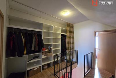 Duplex cu 5 camere de vanzare in localitatea Mosnita Noua - 25