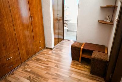 Apartament cu 2 camere de vanzare in Micro 21