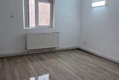 Vila,9 cam,zona Unirii,Splai,Metrou Timpuri Noi. - 3