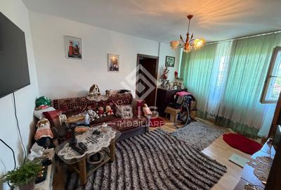 Apartament de vanzare 3 camere - zona Decebal - 6