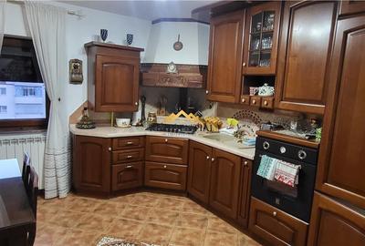 SUPER APARTAMENT CU 3 CAMERE - 7