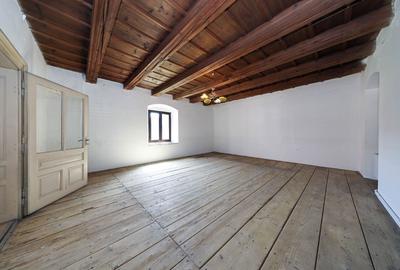 Casă Săsească Autentică cu Șură Impresionantă în Cristian – Teren 2729mp - 20