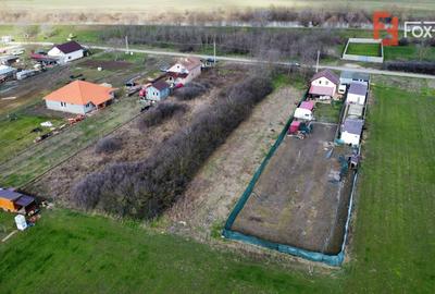 Teren intravilan de 1952 mp cu utilitati - zona Parta - 4