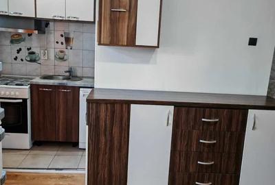 Apartament cu 2 camere, etajul 3/4, zona Podu Ros - 2