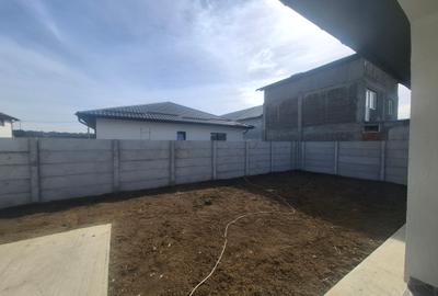 Casa 3 camere/Țegheș/ Individuala la Cheie - 17