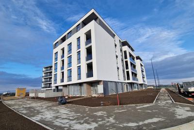 Apartament cu 3 camere semidecomandat în Torontalului