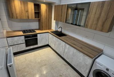 Apartament de vanzare 4 camere Tomis Plus - 1