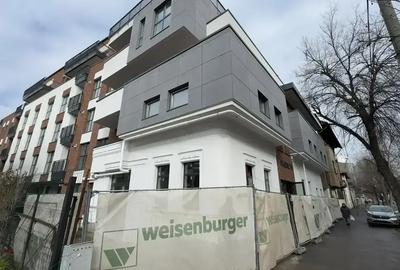 Apartament cu 3 camere semidecomandat în Foișorul de Foc
