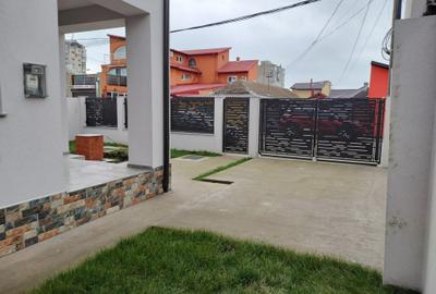 Vila P+1+M - 4 camere - zona Bratianu/Lidl - 375.000 euro (Cod E11) - 11
