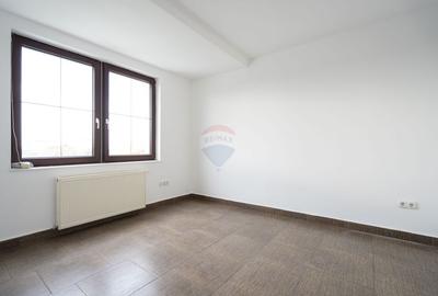 De vânzare casă cu 5 camere, teren 1000 mp Oncea, Calea Bihorului - 12