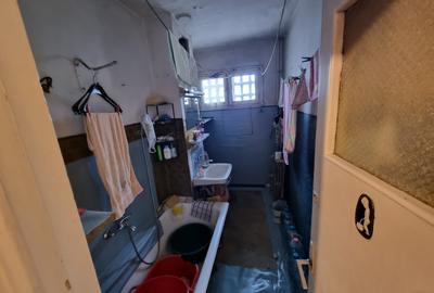 Clinica Luxor- 9 Mai- Ultracentral-3 camere/etaj 3, necesită renovare - 11