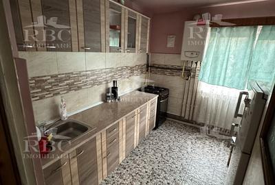 Apartament cu 3 camere, 76 mp utili, 3 balcoane, etaj 2 in Manastur !