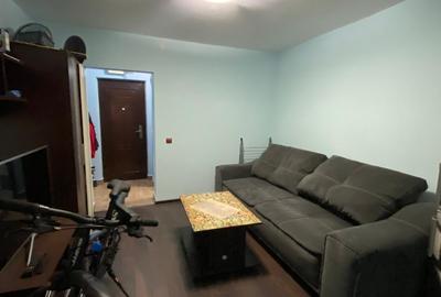 Garsoniera cu balcon etaj 1, mobilata si utilata, zona Mall - 1