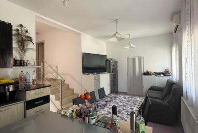 Casă individuală cu 5 camere în Dumbrăvița