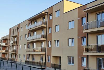 Apartament cu 2 camere decomandat în Titan