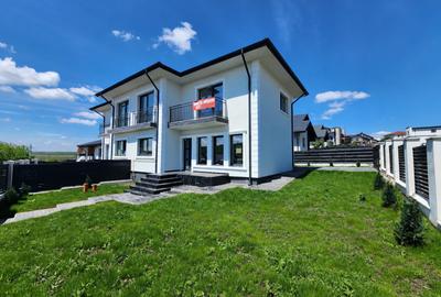 Duplex 4 camere, 2 bai , VALEA ADANCA - 1