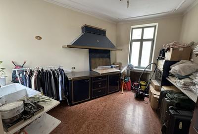 Vila istorica de vanzare in zona *Unirii* | 21 camere | curte, garaj - 36