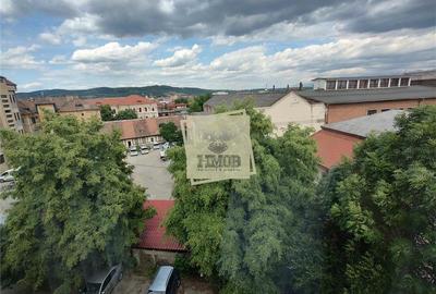Apartament modern 3 camere 2 bai 64 mp utili - 14